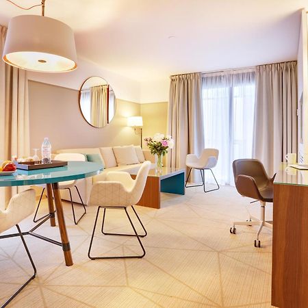 Fraser Suites Paris La Defense Courbevoie Exterior photo