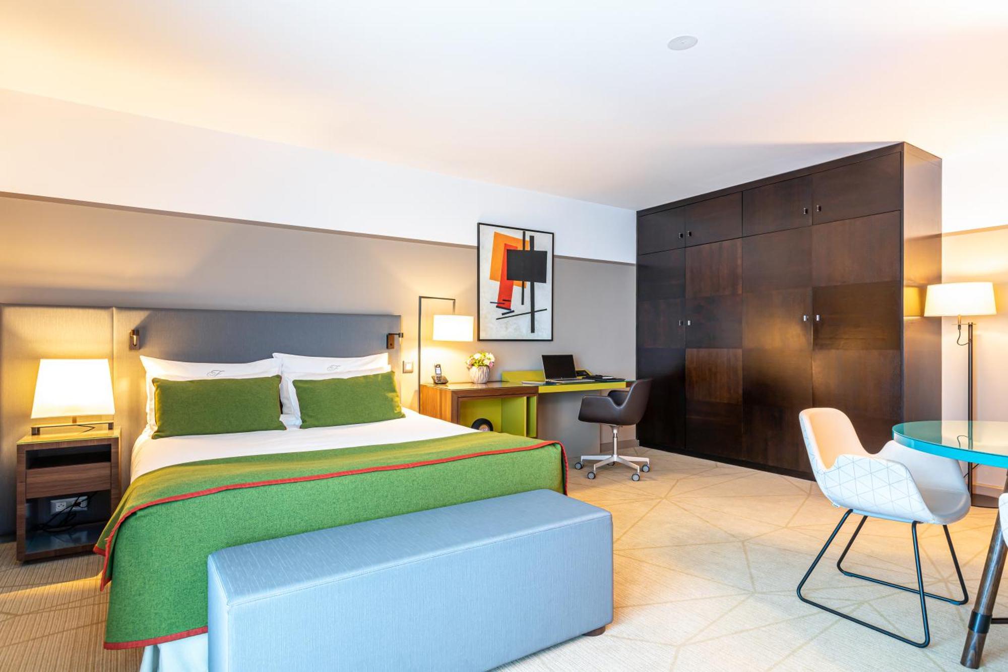 Fraser Suites Paris La Defense Courbevoie Exterior photo A room at the hotel