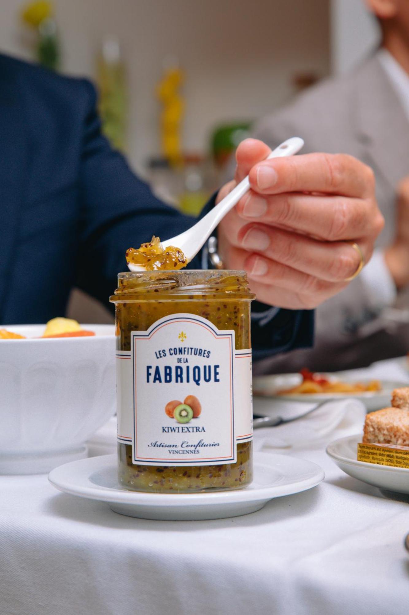 Fraser Suites Paris La Defense Courbevoie Exterior photo A jar of kiwifruit jam