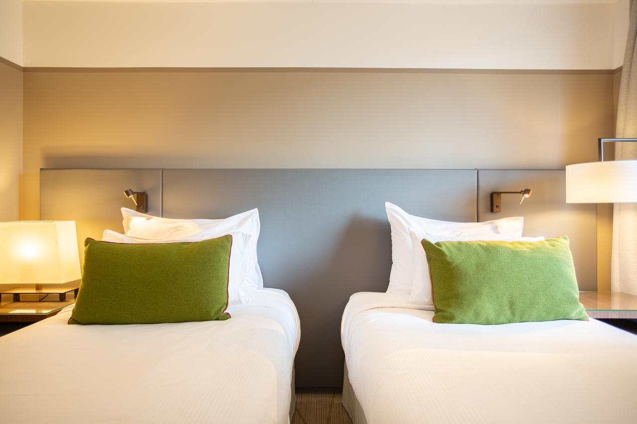Fraser Suites Paris La Defense Courbevoie Exterior photo A room at the hotel
