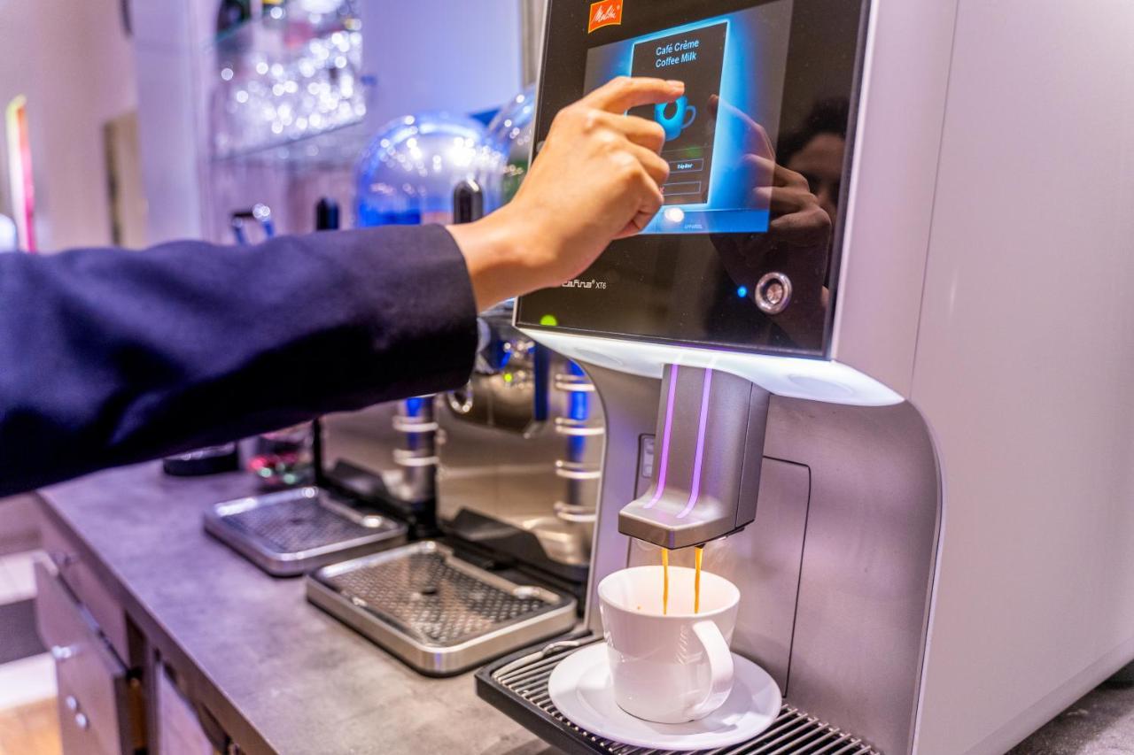 Fraser Suites Paris La Defense Courbevoie Exterior photo A coffee machine